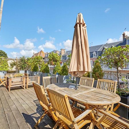 Luxurious 4 Bedroom Duplex, 200M From Place Morny Deauville Esterno foto