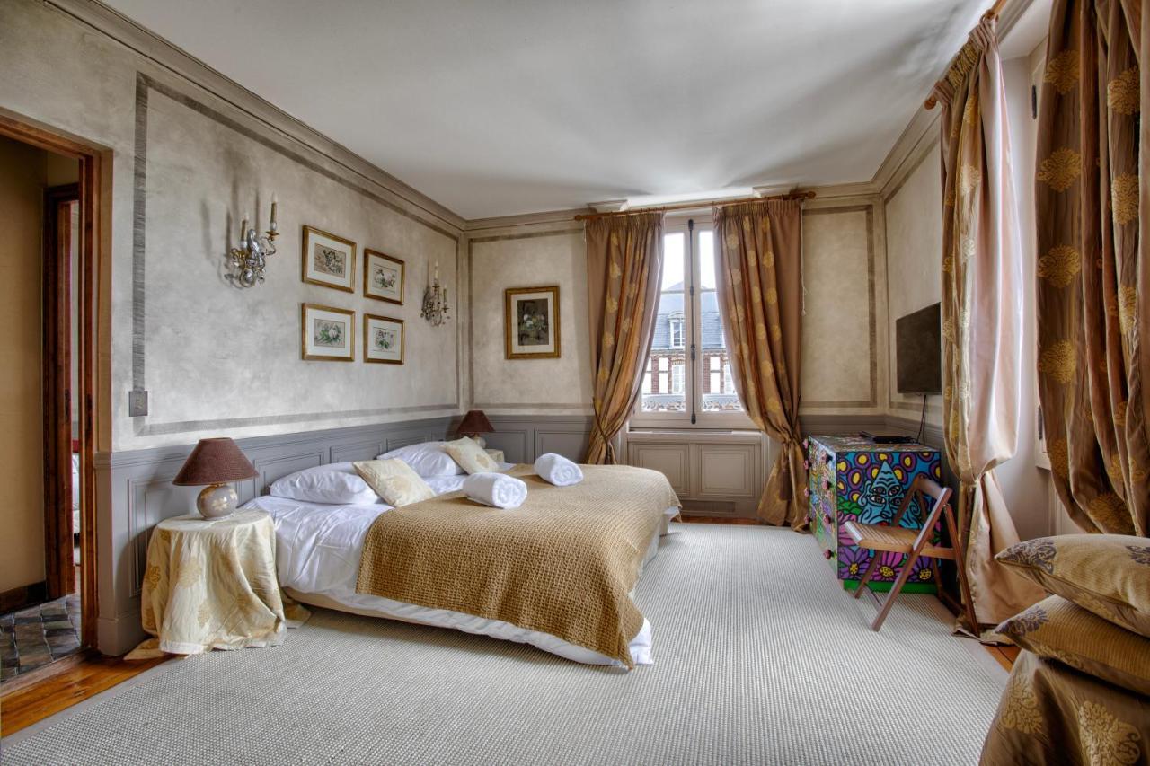 Luxurious 4 Bedroom Duplex, 200M From Place Morny Deauville Esterno foto