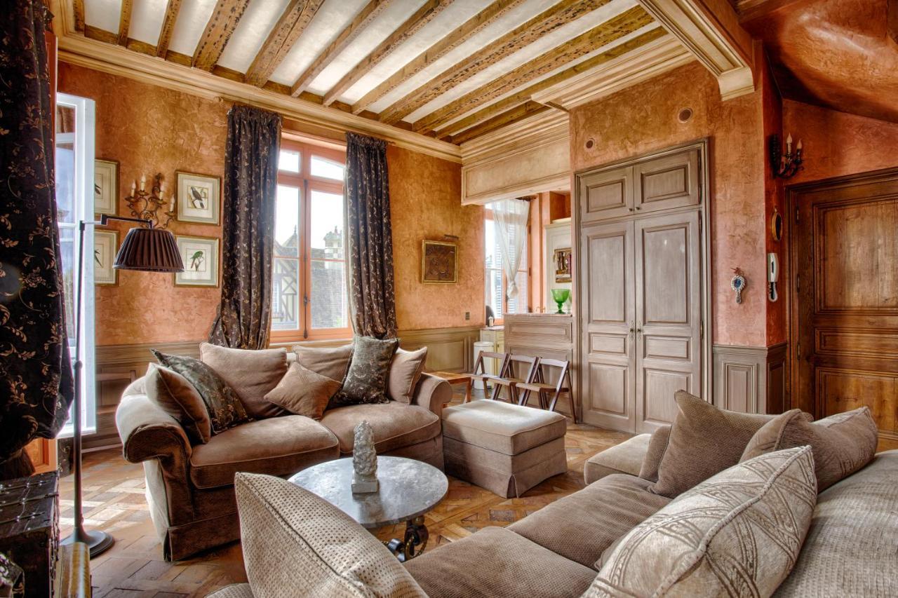 Luxurious 4 Bedroom Duplex, 200M From Place Morny Deauville Esterno foto