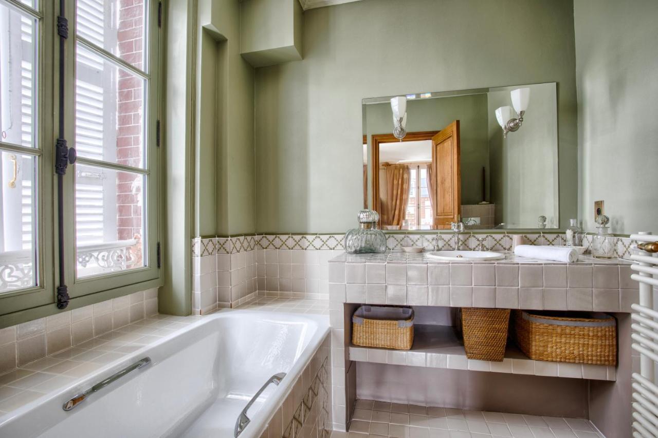 Luxurious 4 Bedroom Duplex, 200M From Place Morny Deauville Esterno foto